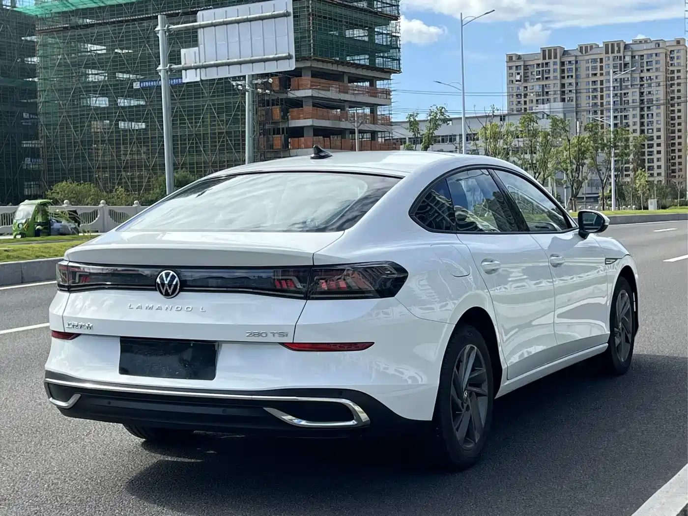 Volkswagen Lamando 2023 Lamando L 280TSI DSG Glamour Edition фото 7