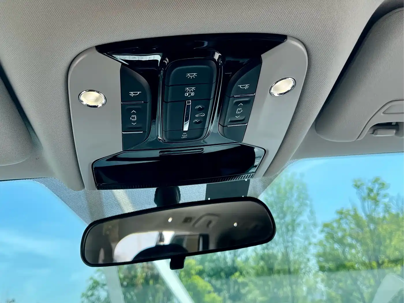GAC Trumpchi Trumpchi M8 2024 Leadershow Series 390T Premium Edition фото 18
