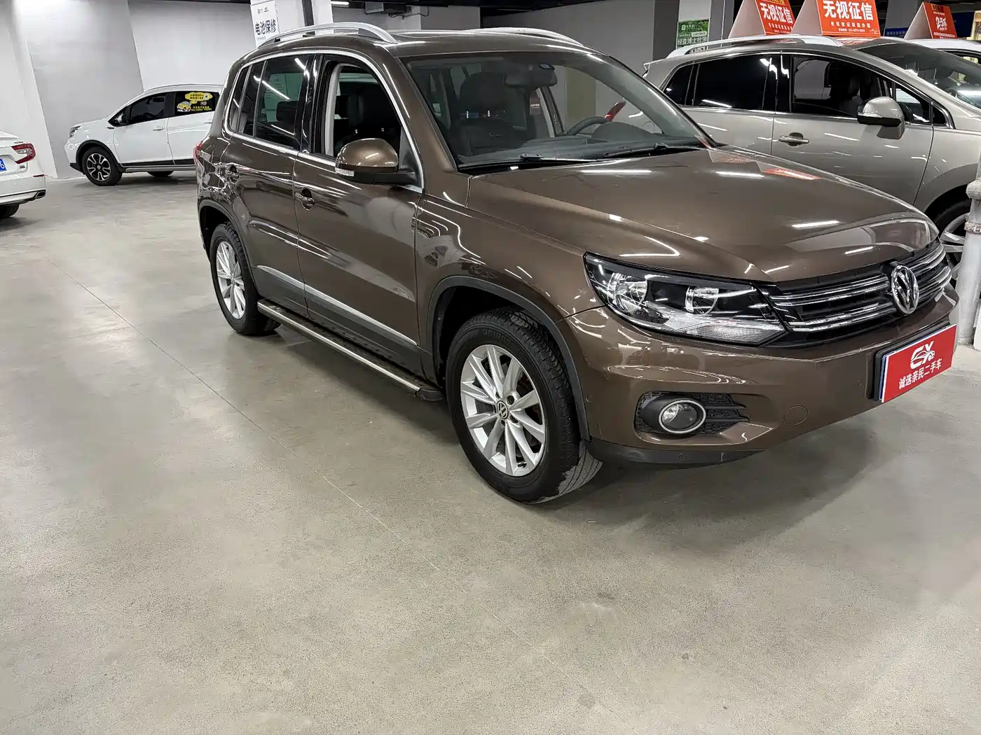 Volkswagen Tiguan 2015 2.0TSI Comfort Edition фото 3