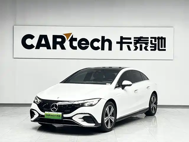Mercedes-Benz EQE 350, Люкс