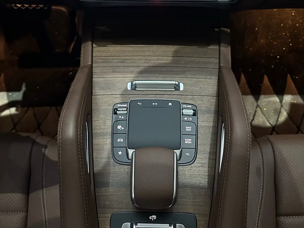 Mercedes-Benz GLE 2025 GLE 450 4MATIC Fashion фото 10