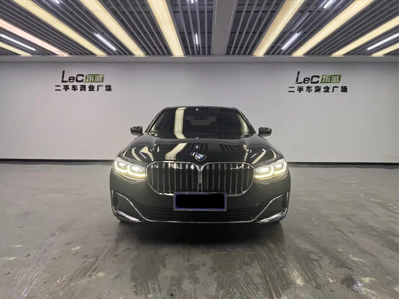 BMW 7 Series 2021 Model 740Li Leading Luxury Package фото 2