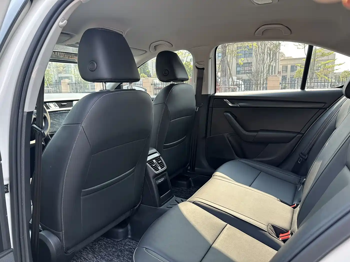 Škoda Octavia 2022 1.5L Automatic Comfort Edition фото 6