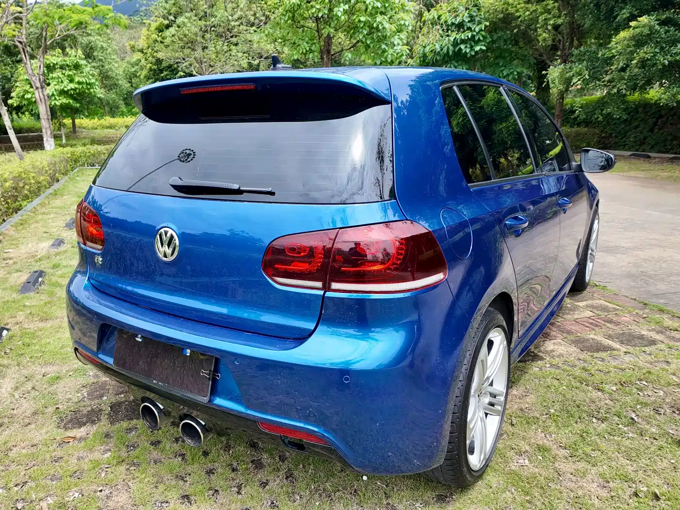Volkswagen Golf (Import) 2011 2.0TSI R фото 25