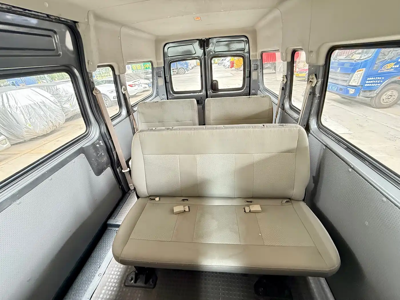SAIC Maxus Xintu V80 2016 2.5T AMT Aoyun Express China V Long Wheelbase Medium Roof 7-seater фото 18
