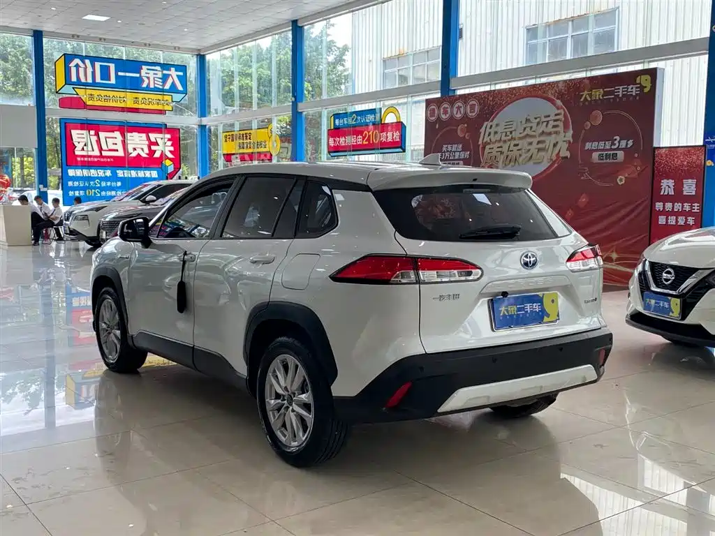 Toyota Corolla Cross 2023 2.0L Elite Edition фото 5