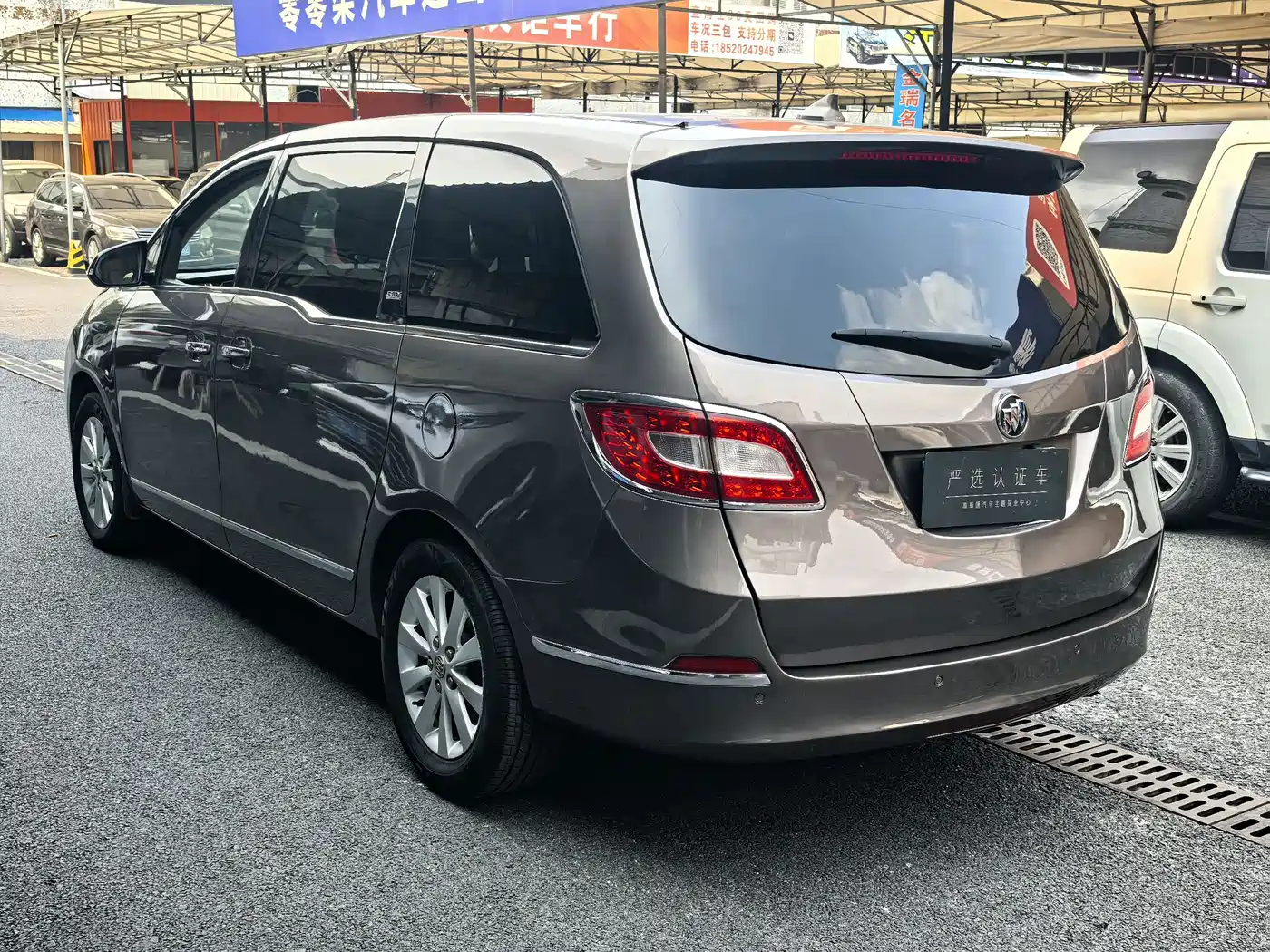 Buick GL8 2013 2.4L LT Luxury Business Executive Edition фото 6