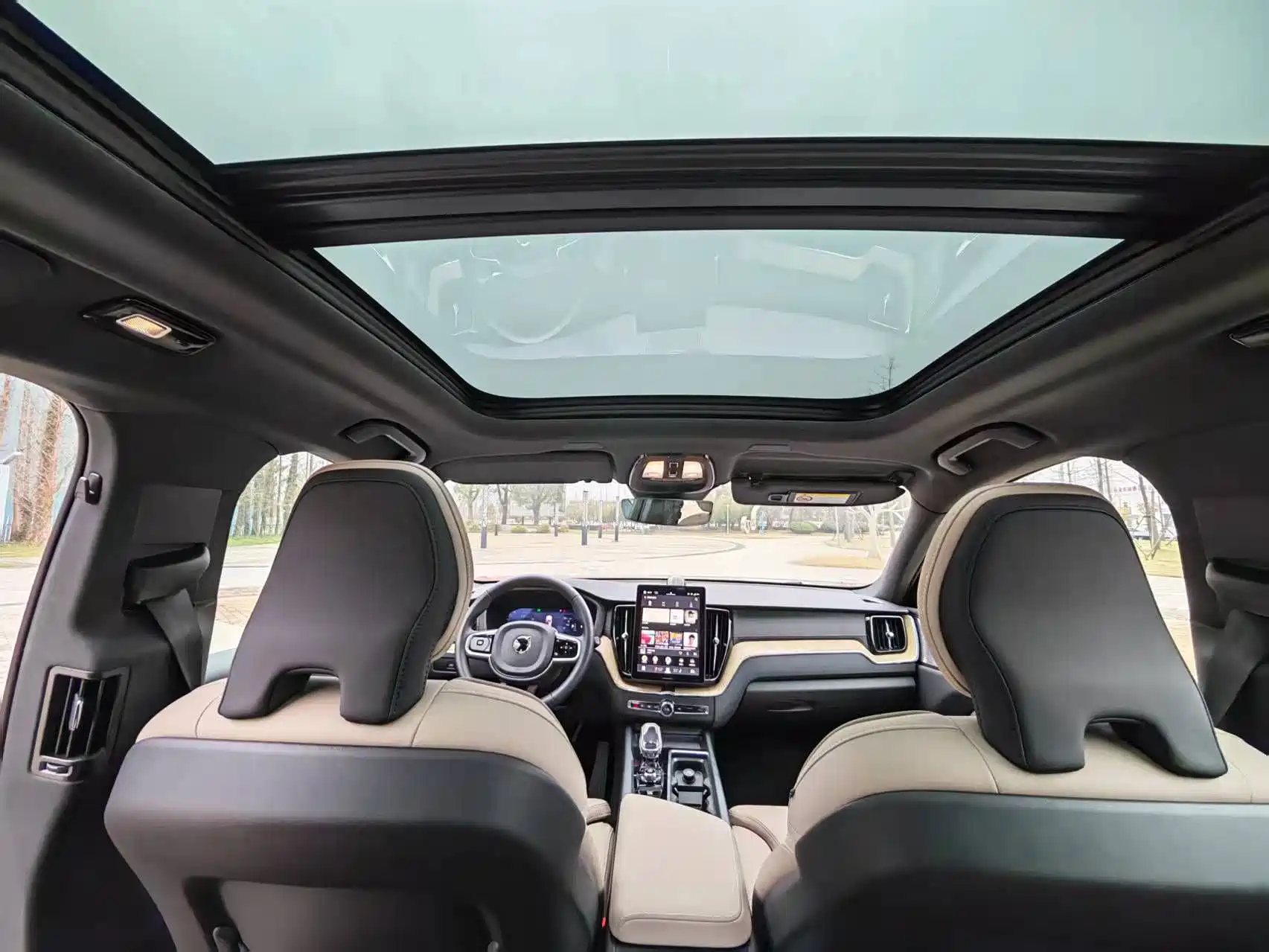 Фото 30 - Volvo XC60