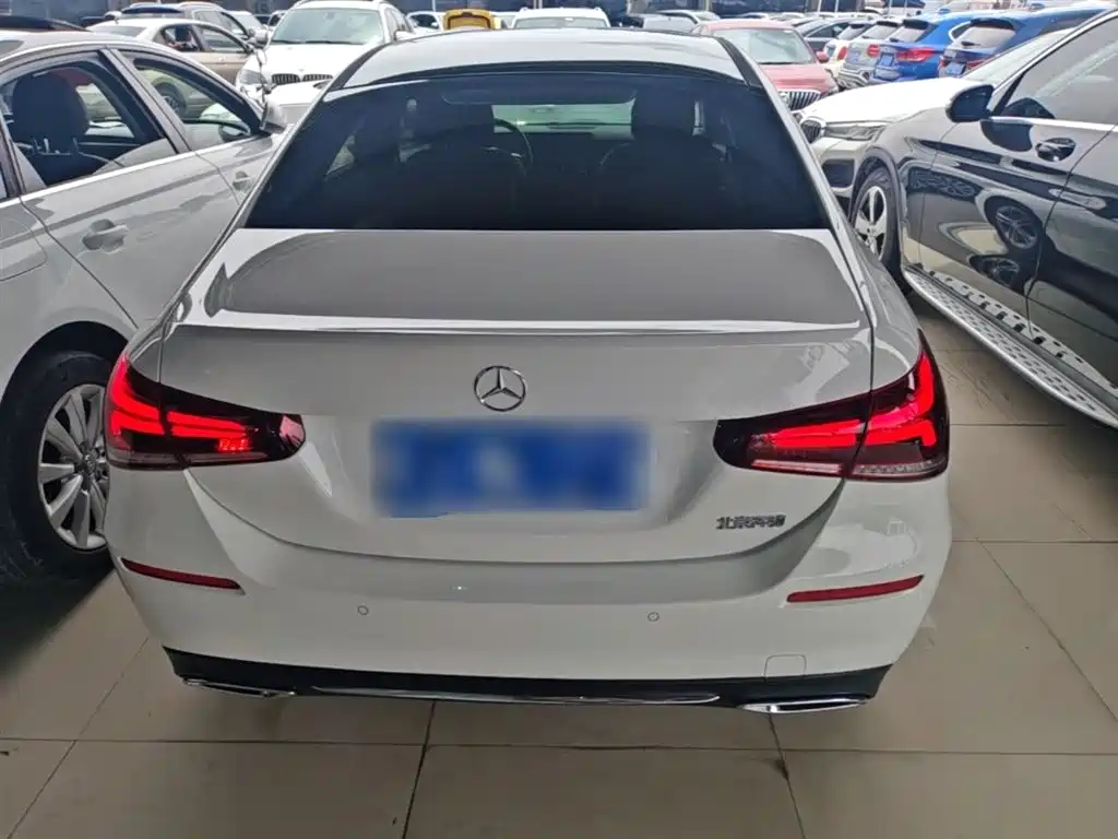 Mercedes-Benz A-Class 2020 A 200 L фото 6