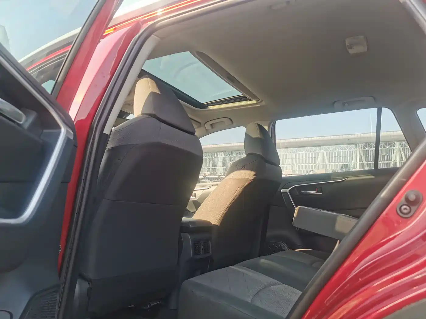 Toyota RAV4 Rongfang 2020 2.0L CVT AWD Trend Edition фото 14