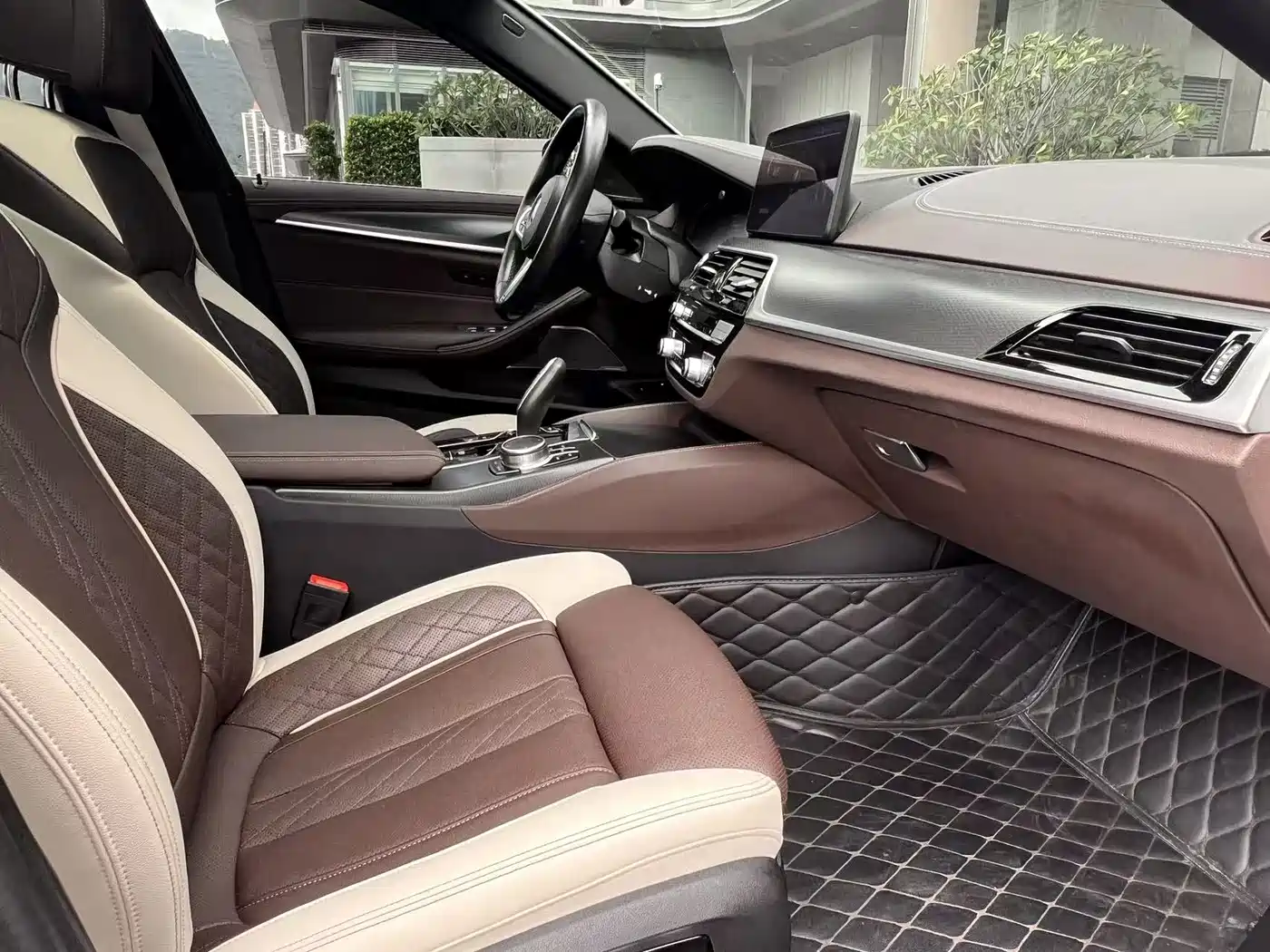 BMW 5 Series New Energy 2022 Facelift 535Le Pioneer M Sport Package фото 11