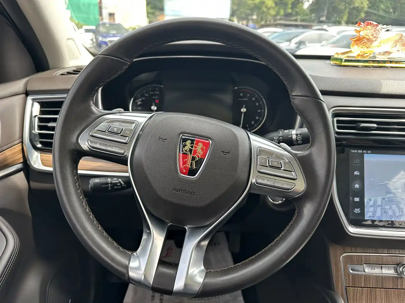 Roewe RX8 2020 2019 30T Intelligent Internet 2WD Flagship Edition