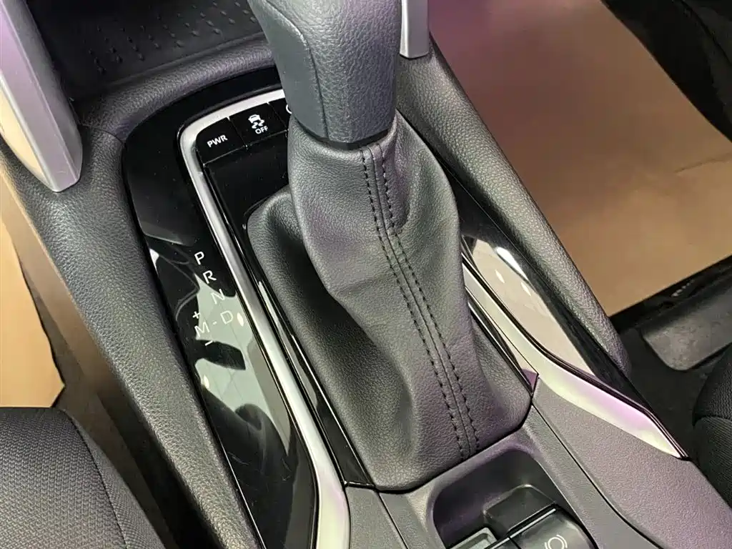 Toyota Corolla Cross 2023 2.0L Elite Edition фото 9