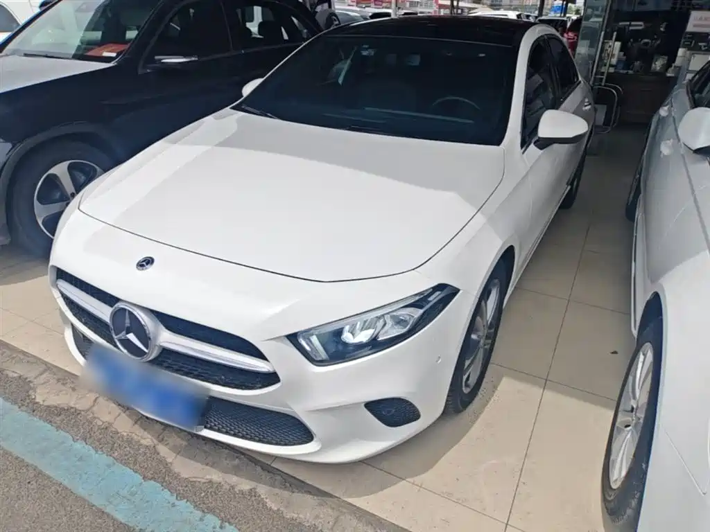 Mercedes-Benz A-Class 2020 A 200 L фото 2