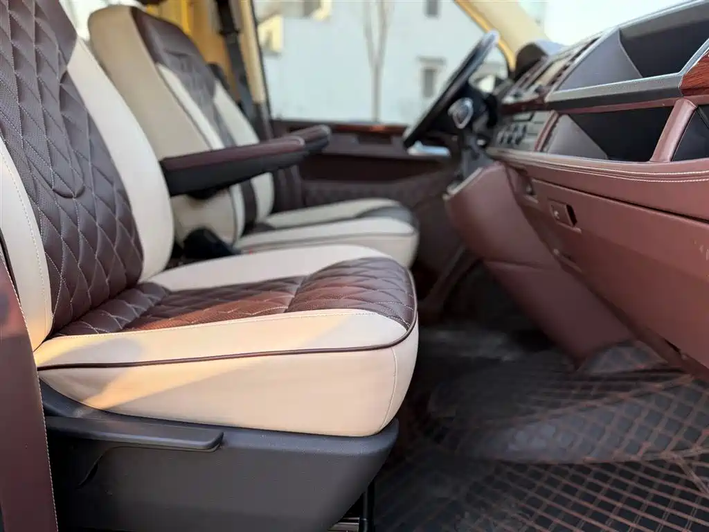 Volkswagen Caravelle 2019 2.0TSI 4WD Luxury 7-seater фото 20