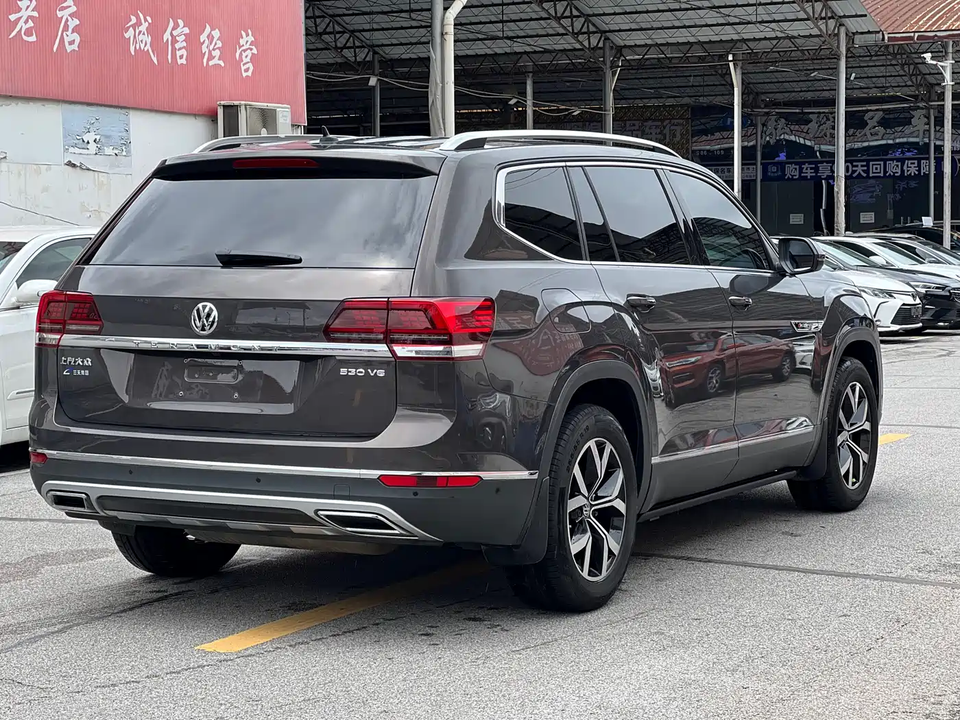 Volkswagen Teramont 2017 530 V6 4WD Luxury Edition фото 7