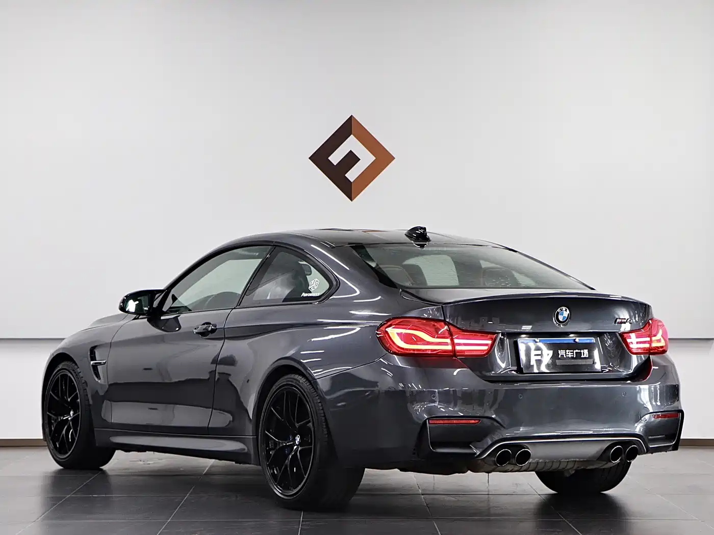 BMW M4 2017 M4 Coupe фото 4