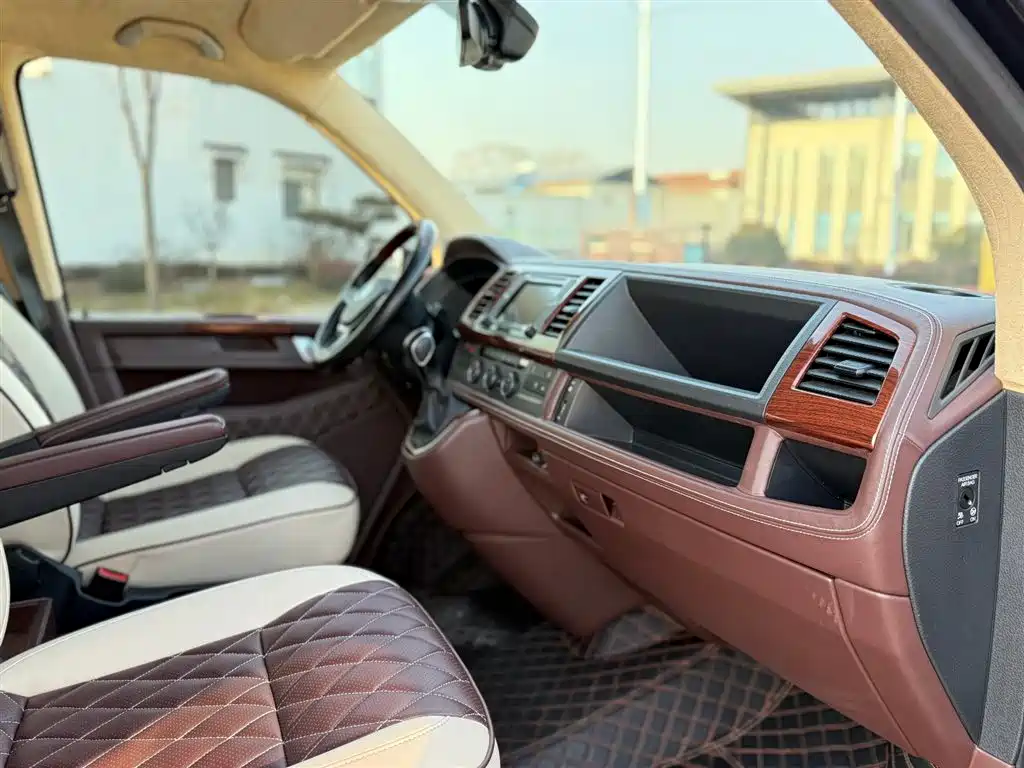 Volkswagen Caravelle 2019 2.0TSI 4WD Luxury 7-seater фото 19