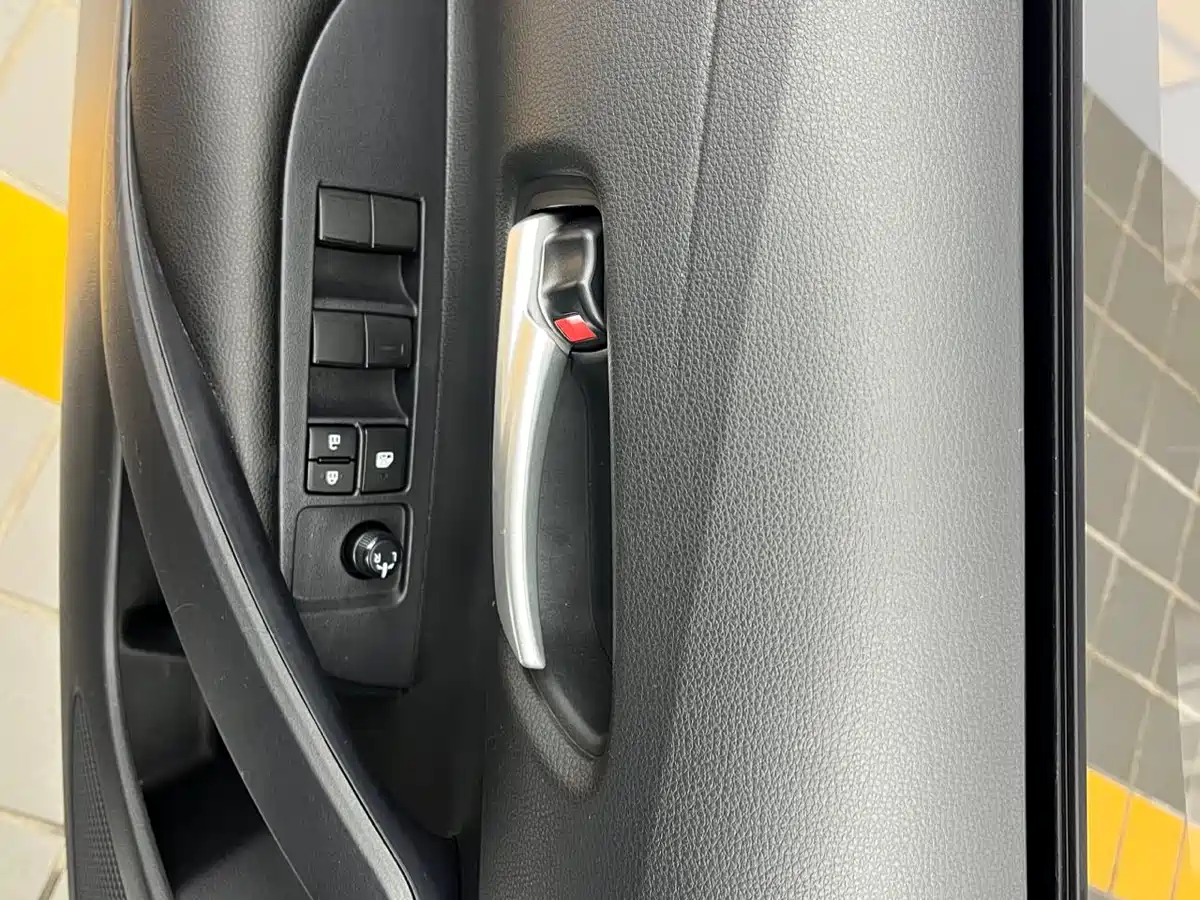 Toyota Levin 2023 TNGA 1.5L CVT Progressive фото 18