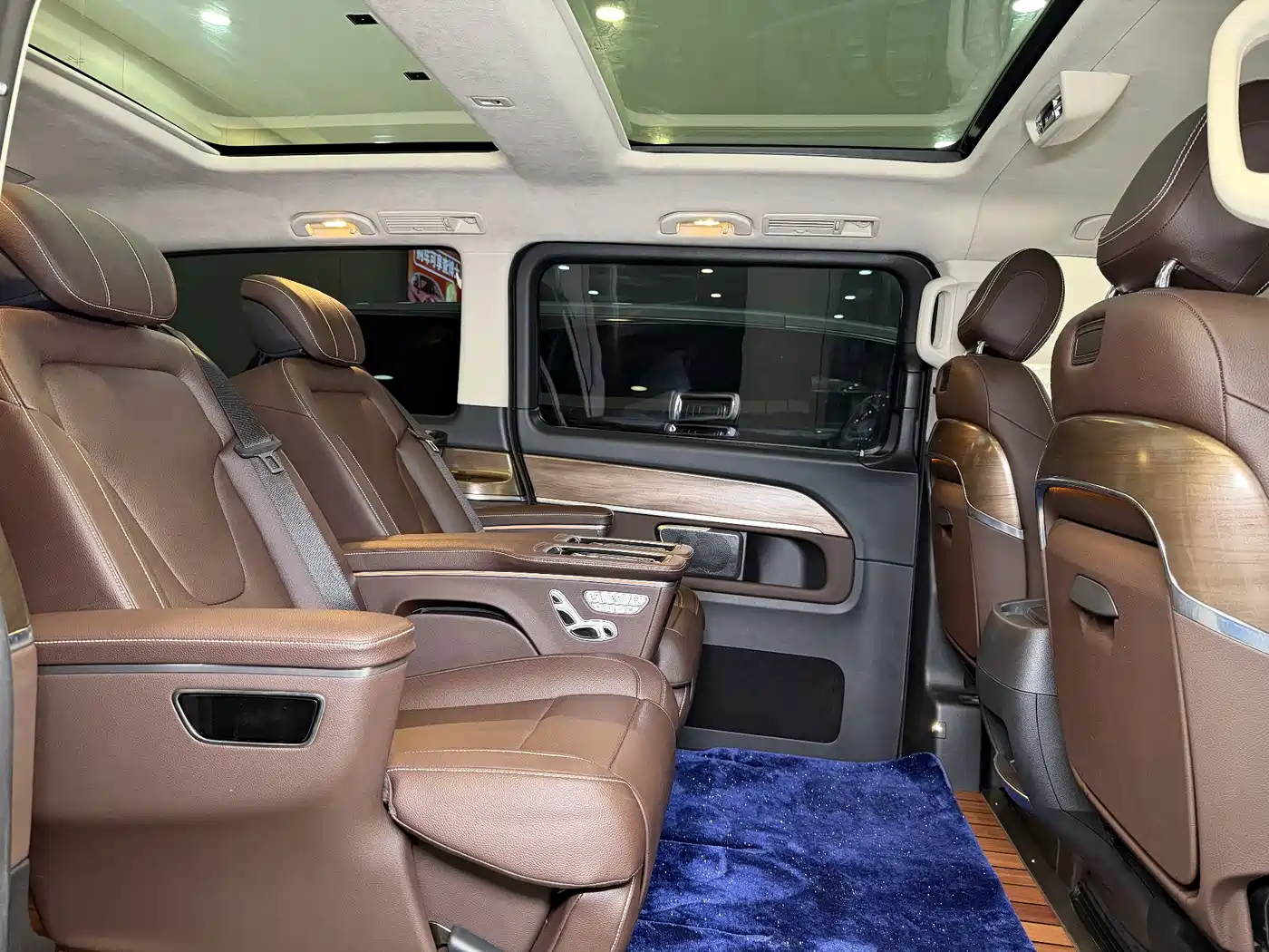 MERCEDES-BENZ V CLASS