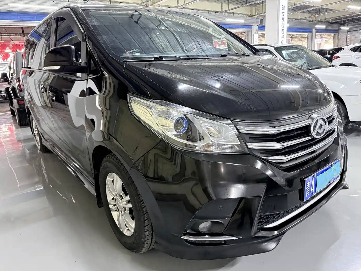SAIC Maxus Maxus G10 2021 2.0T Manual Smart Edition Diesel 7-Seater фото 2
