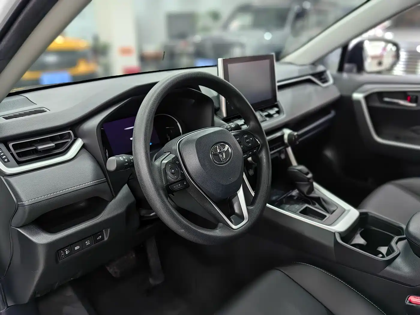 Toyota RAV4 Rongfang 2021 2.0L CVT 2WD Trend фото 9
