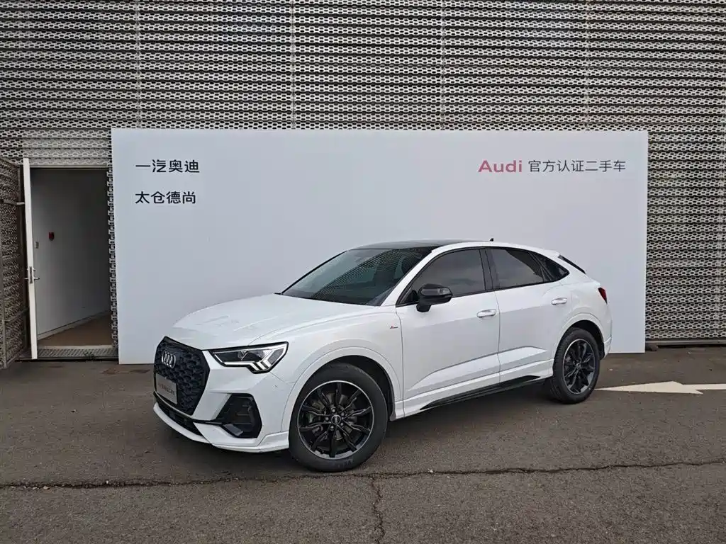 Audi Q3 Sportback 2022 40 TFSI Fashion фото 2