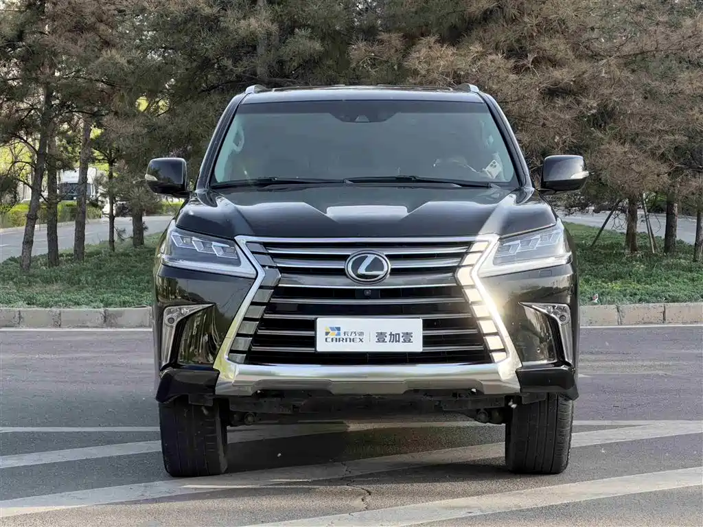Lexus LX 2017 570 Prestige Luxury фото 2