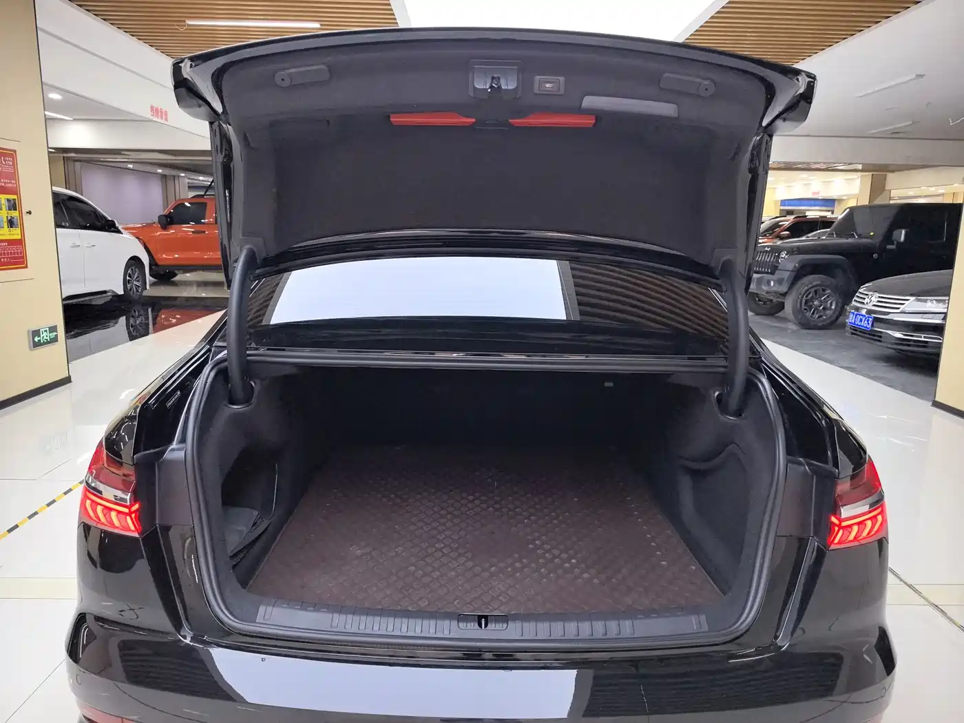 Audi A6L 2024 40 TFSI Luxury Elegance фото 20