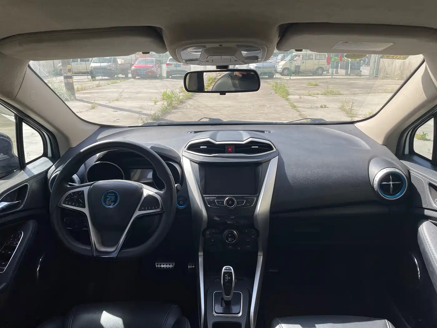 BYD Yuan New Energy 2018 EV360 Smart Connected Premium Type фото 9