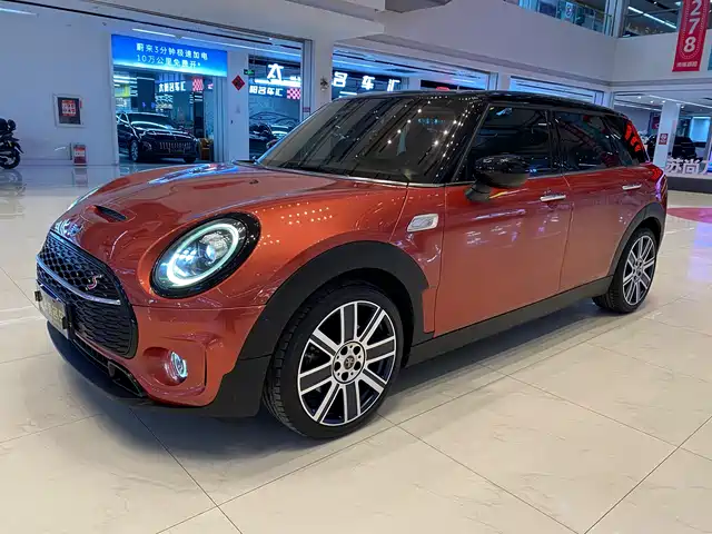 MINI CLUBMAN