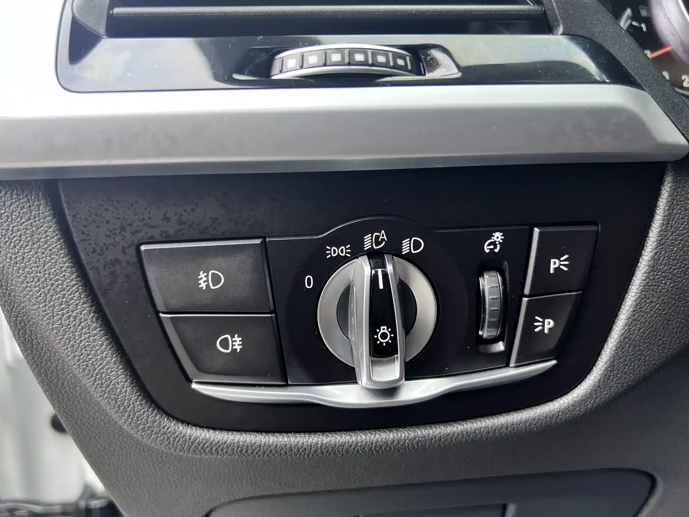 BMW X3 2018 xDrive28i Luxury Package China VI фото 12