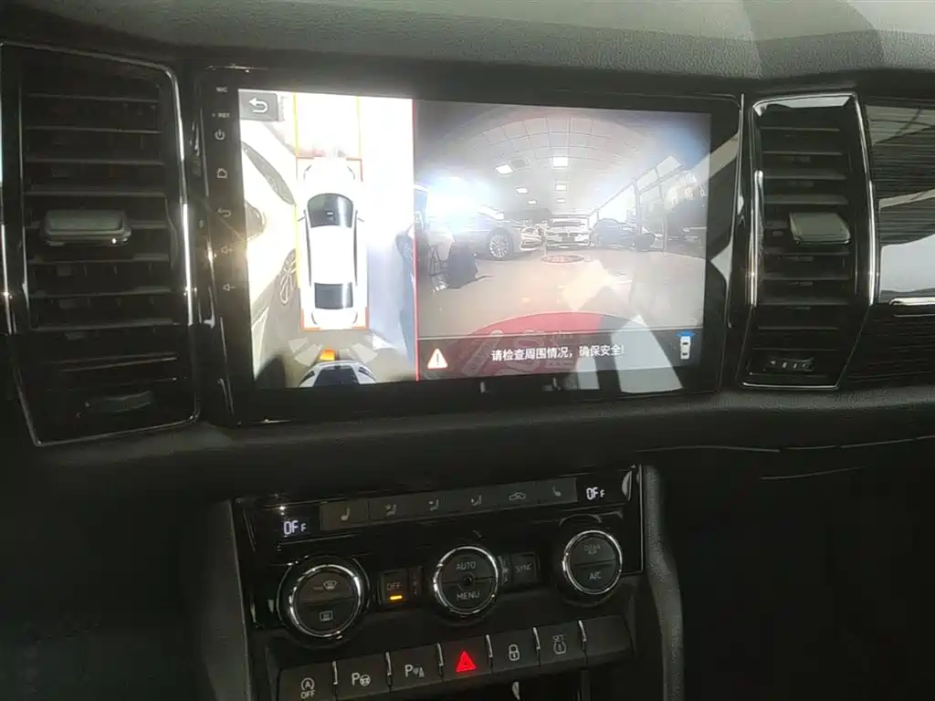 Škoda Kodiaq 2018 Facelift TSI330 7-seat 2WD Luxury Tech Edition фото 13
