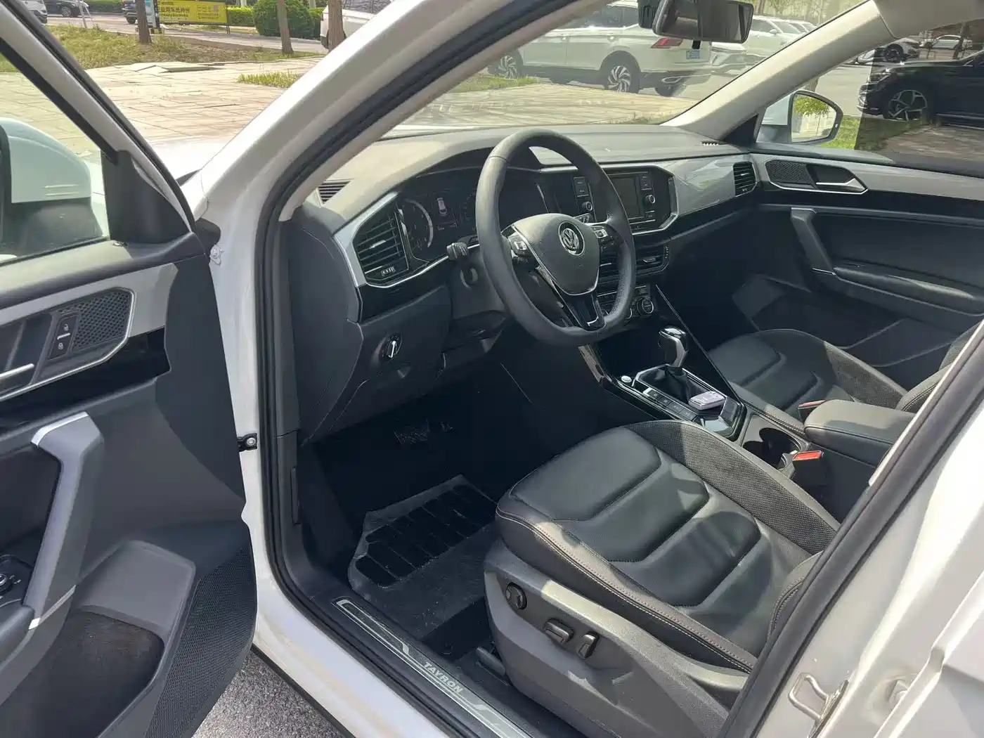 Volkswagen Tayron 2019 330TSI 2WD Luxury China VI фото 10