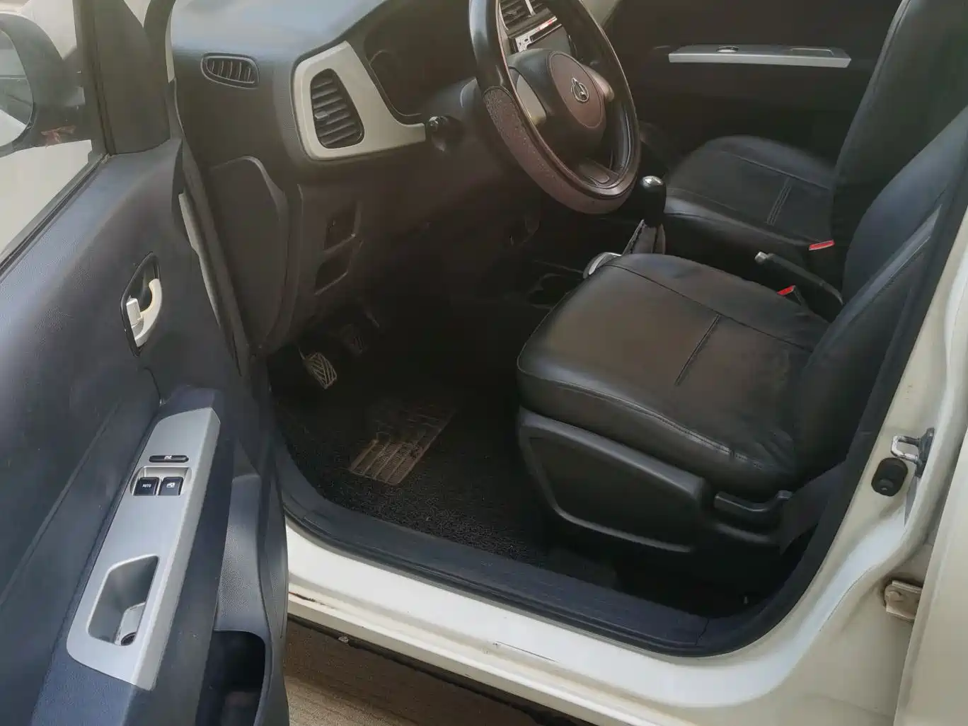 Changan Oshan Ouliv 2015 2015 1.2L Manual Enjoyment