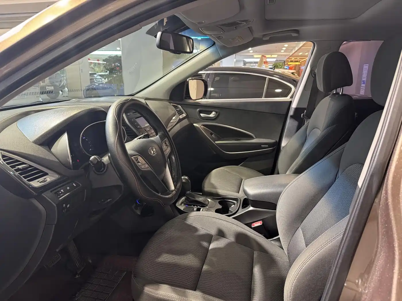 Hyundai Santa Fe 2013 2013 Model 2.4L Automatic 2WD Comfort