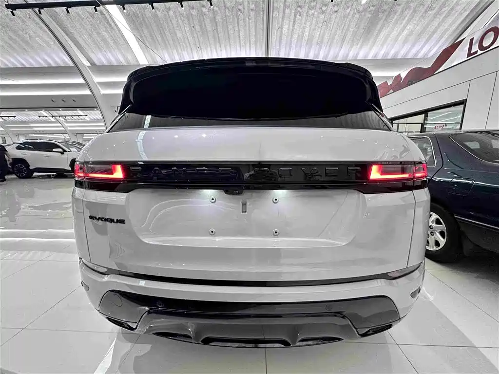 2026 Land Rover Range Rover Evoque