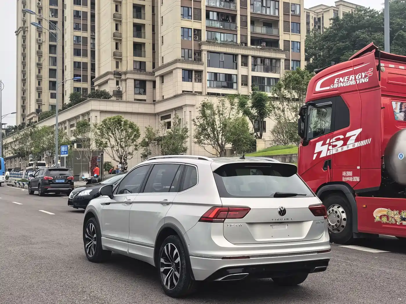 Volkswagen Tiguan L 2022 330TSI Automatic 2WD Smart Edition фото 6
