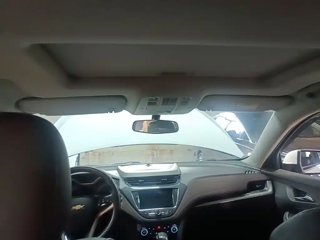 Chevrolet Malibu 2018 530T Automatic Luxury Edition фото 18