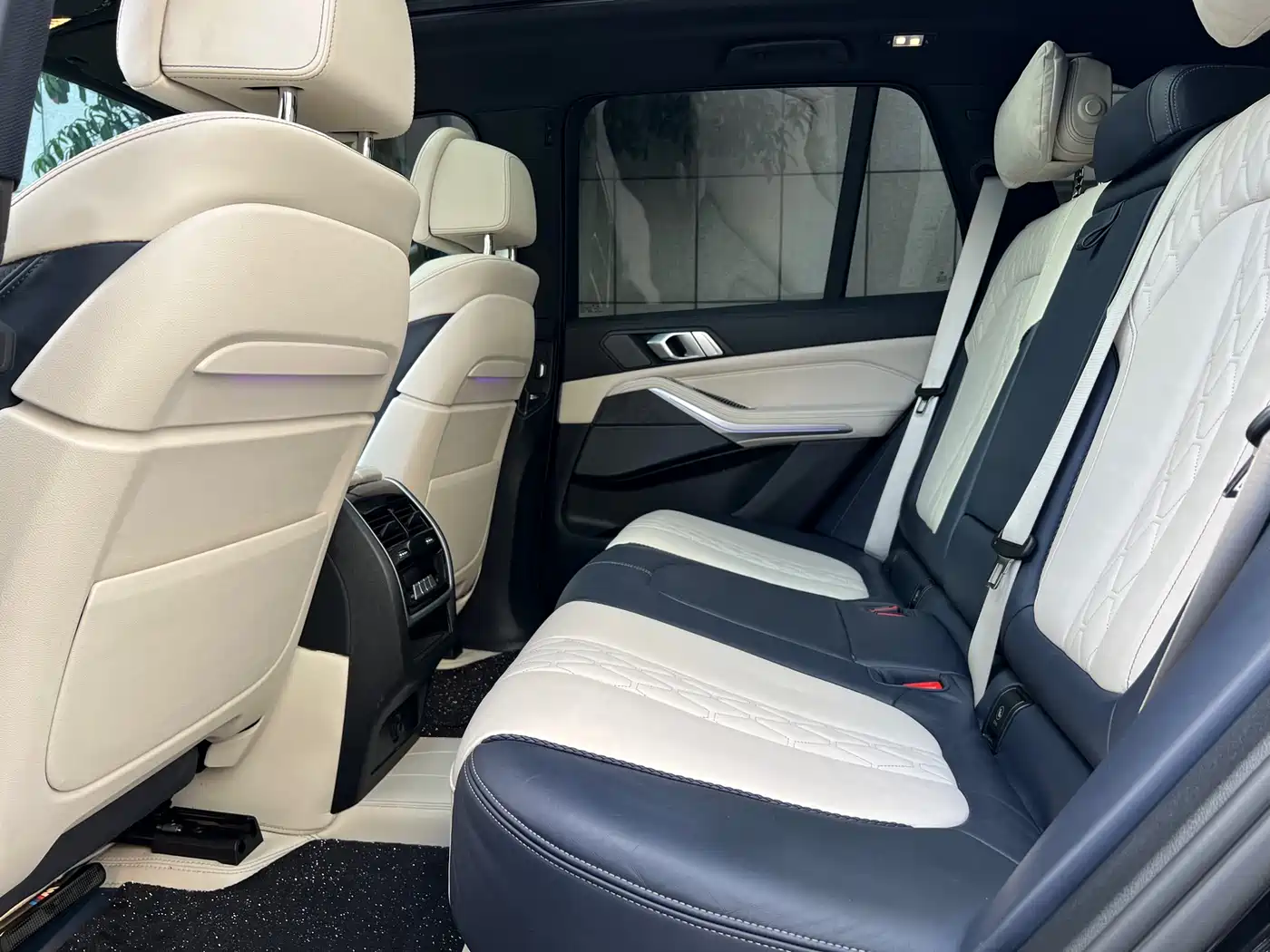BMW X5 (Import) 2021 xDrive40i Exclusive M Sport Package фото 6