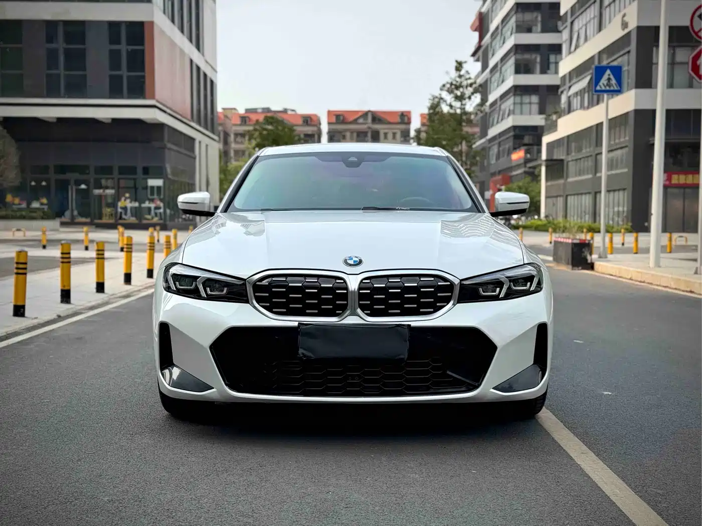 BMW 3 Series 2023 325Li M Sport Package фото 2
