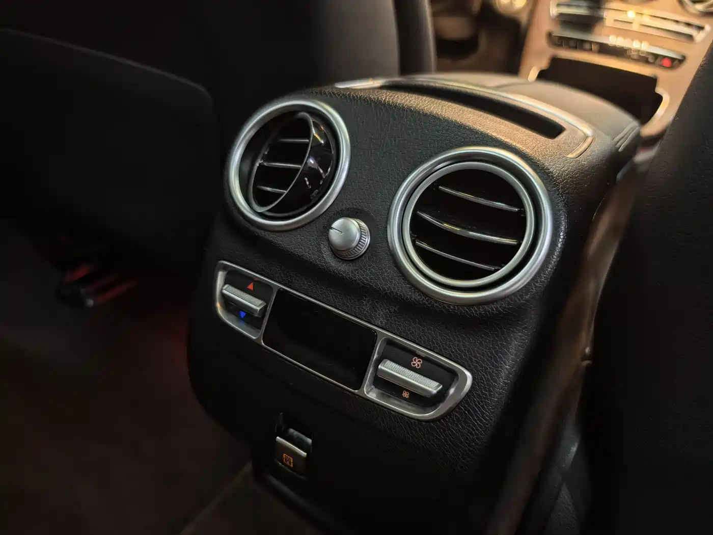 Mercedes-Benz GLC 2020 Facelift GLC 300 L 4MATIC Dynamic фото 14