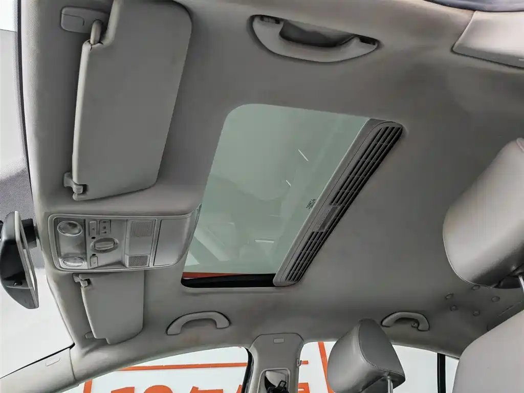Volkswagen Magotan 2011 1.8TSI DSG Comfort фото 14