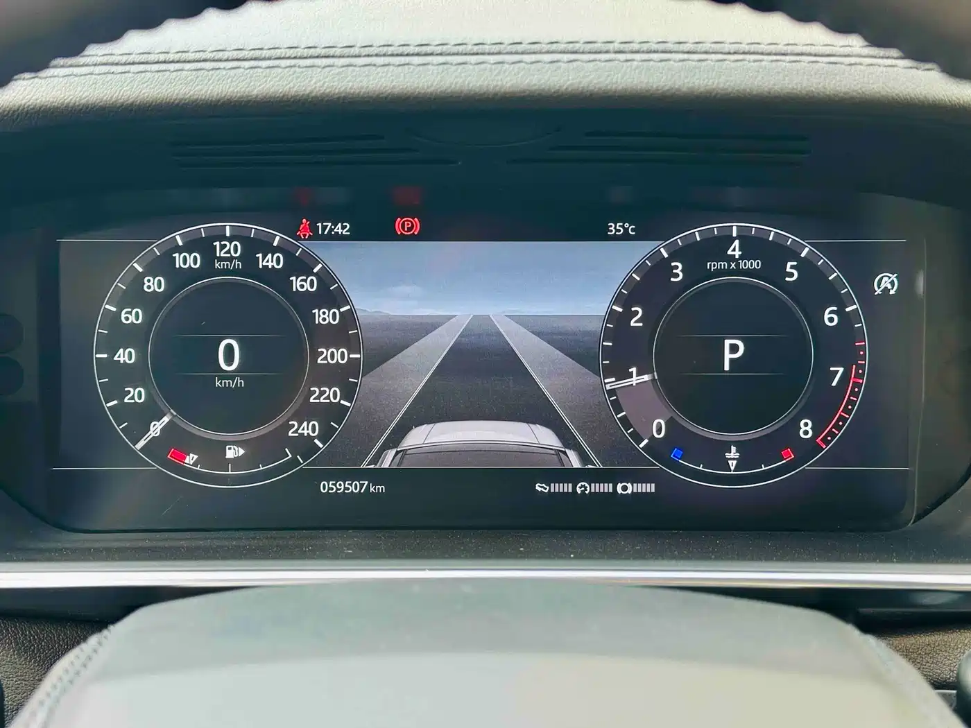 Land Rover Range Rover 2018 3.0 SC V6 Golden Age Edition фото 11