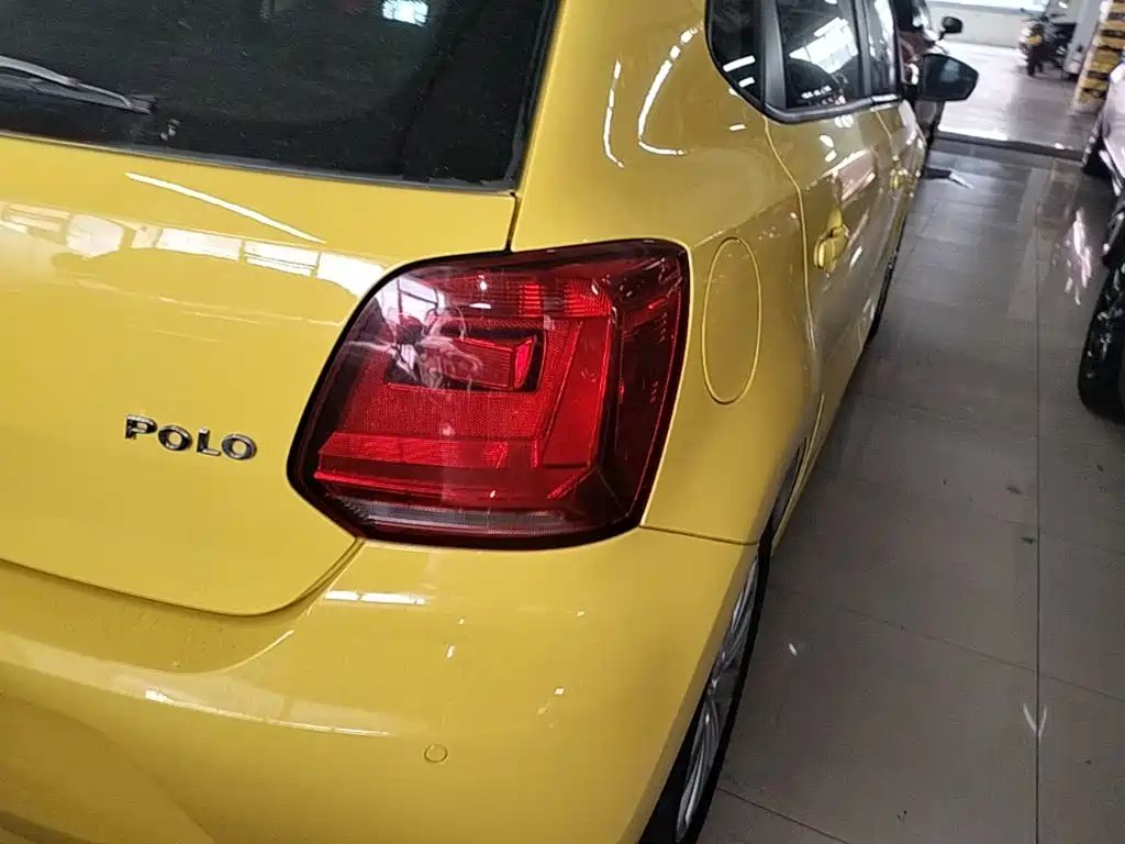 Volkswagen Polo 2015 2014 1.6L Automatic Comfort Edition