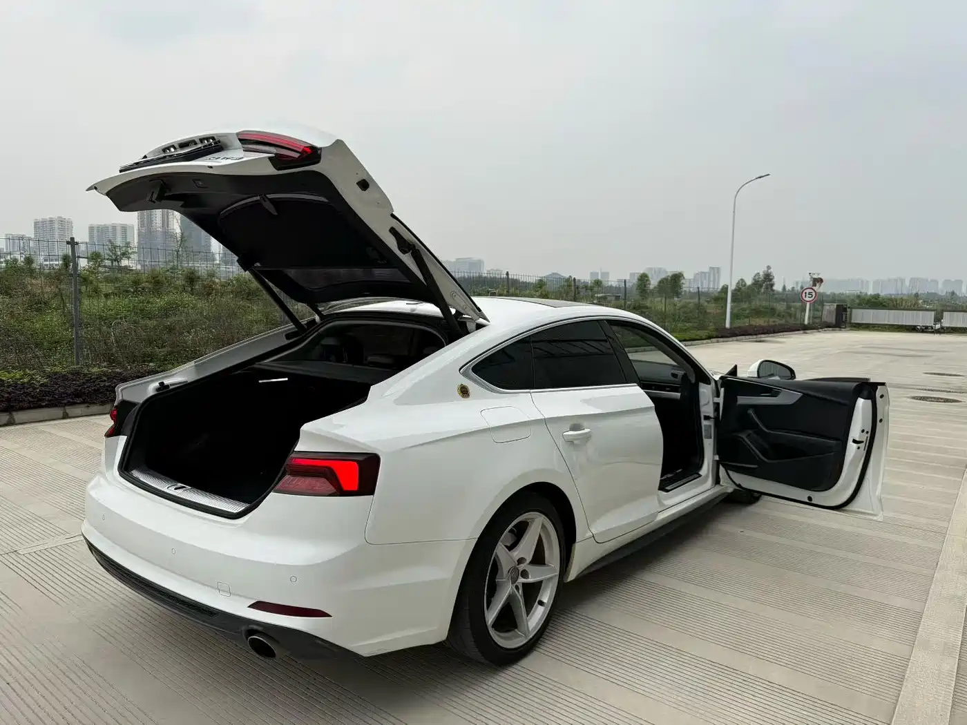 Audi A5 (Import) 2017 Sportback 40 TFSI Fashion фото 5