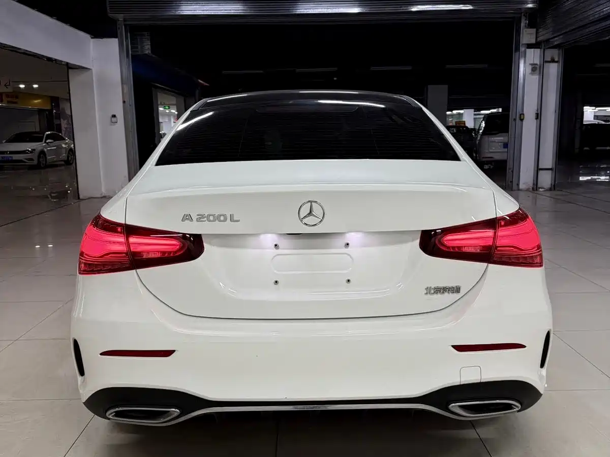 Mercedes-Benz A-Class 2024 Facelift A 180 L фото 15
