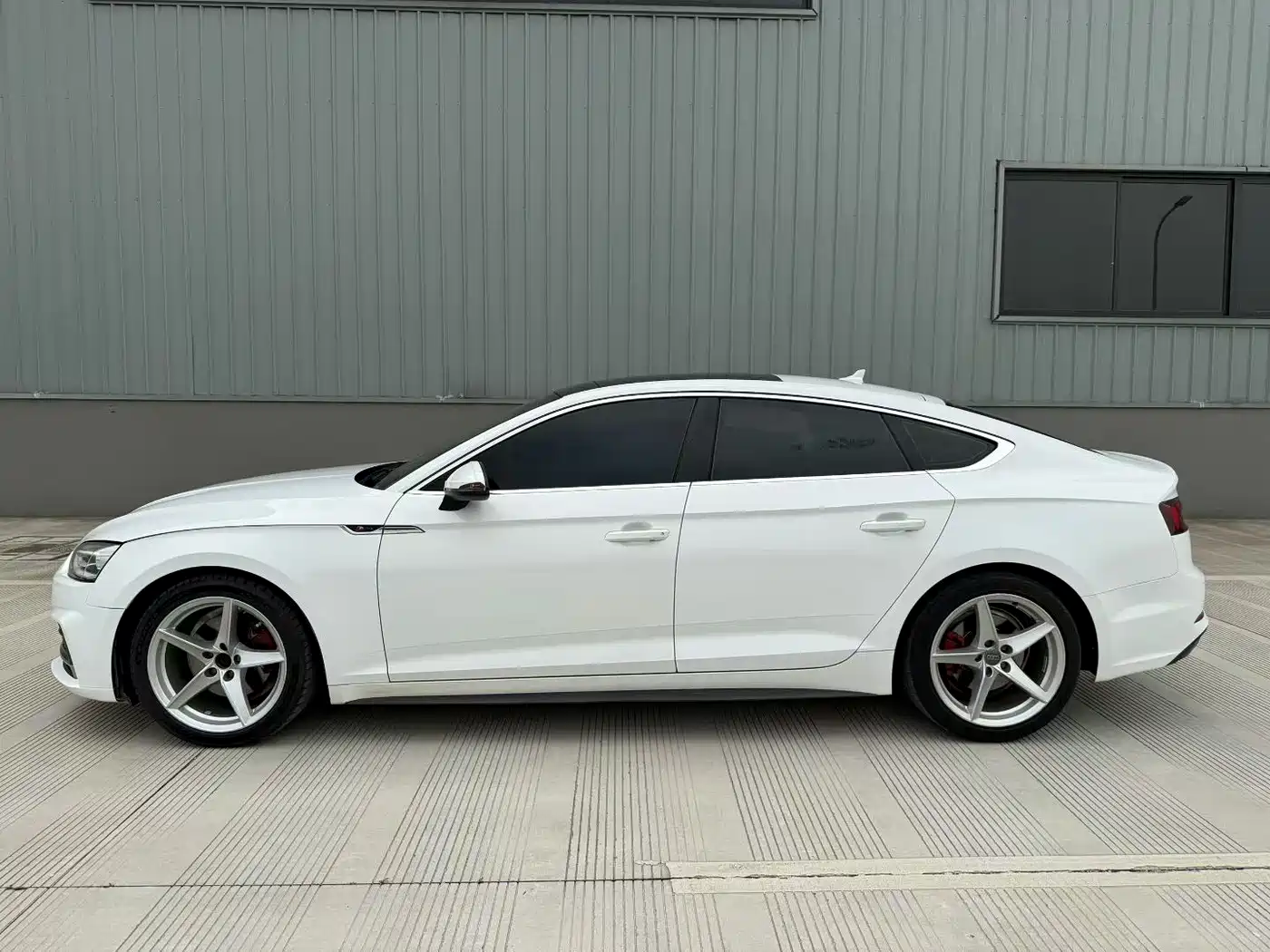 Audi A5 (Import) 2017 Sportback 40 TFSI Fashion фото 2