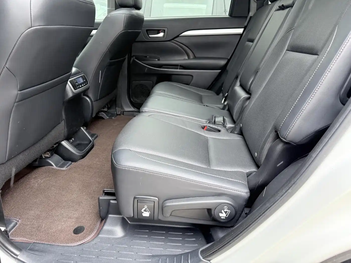 Toyota Highlander 2018 2.0T 4WD Luxury 7-seater (China V) фото 11