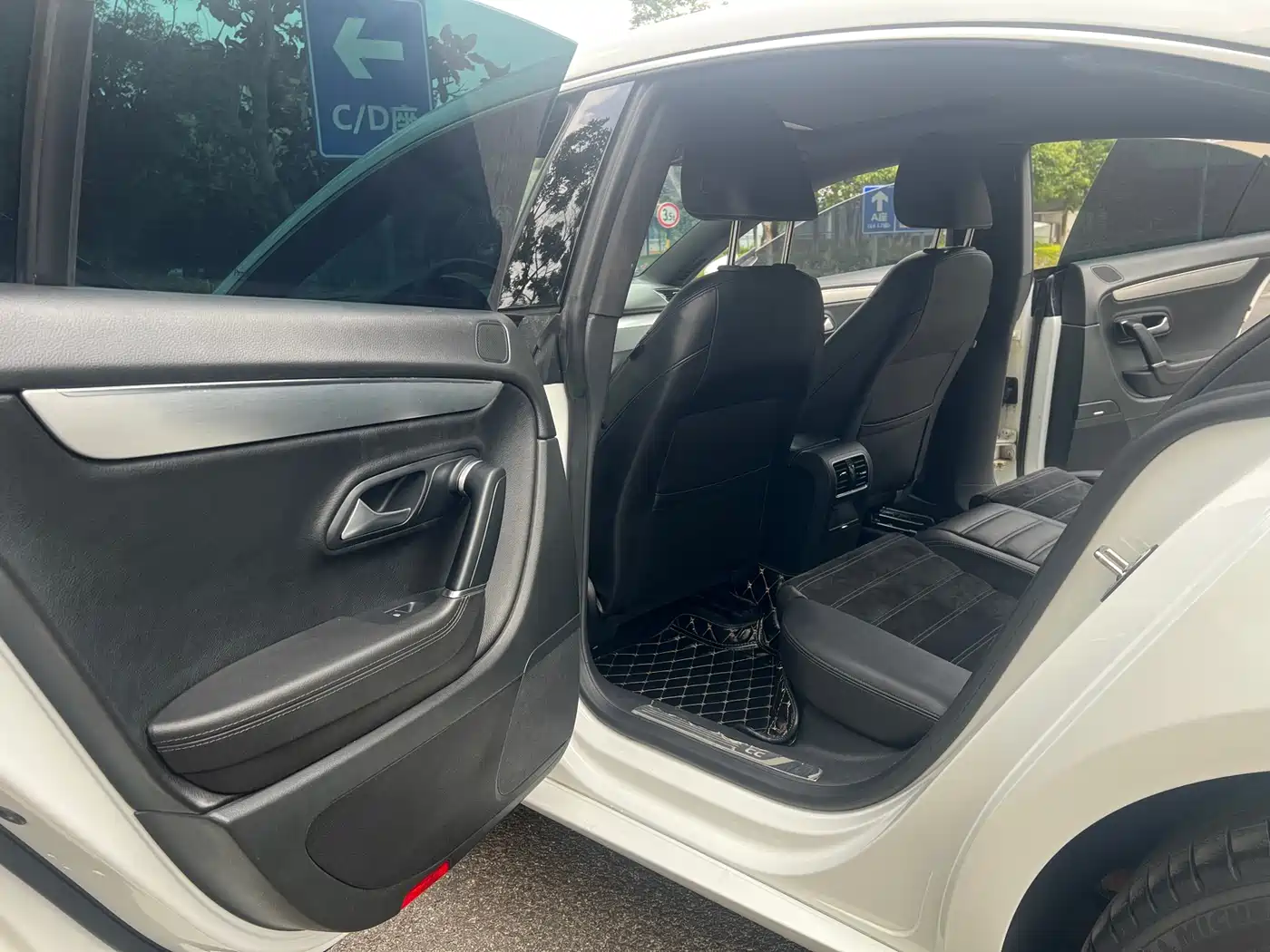 Volkswagen FAW-Volkswagen CC 2016 Model 1.8TSI Premium фото 8
